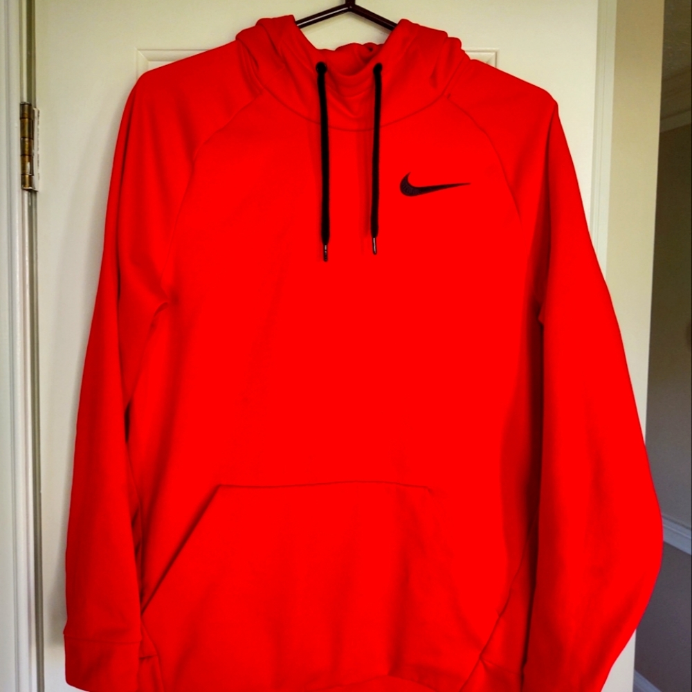 Nike Men’s Dri-Fit Small Hoodie Red with Black swoosh and Draw String Pocket EUC